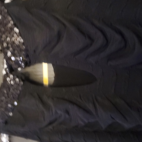 Sharon Max - Picture 6 of 6